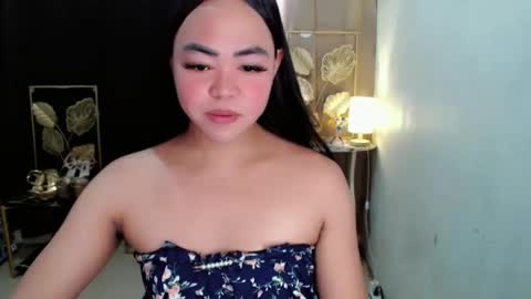 Snapshot of lustfuloffendertrina chatting on 6, 5, 2026 Trina online show from 6, 5, 2026