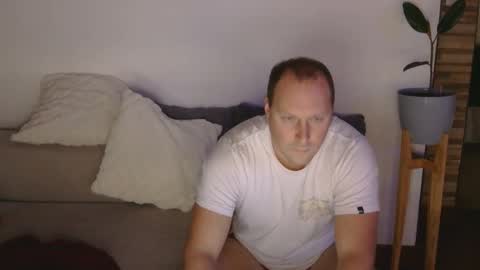 lustonfan online show from 9, 5, 2026