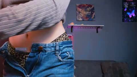 Snapshot of lusy_puff chatting on 2, 12, 2024 lusy_puff online show from 2, 12, 2024