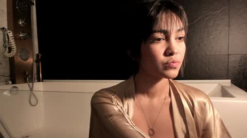 Snapshot of luucy___ chatting on 12, 1, 2025 Lu online show from 12, 1, 2025
