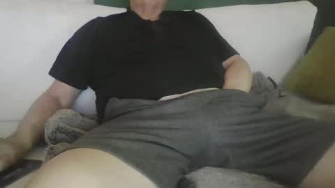 Snapshot of luvbigtits271 chatting on 26, 6, 2026 luvbigtits271 online show from 26, 6, 2026