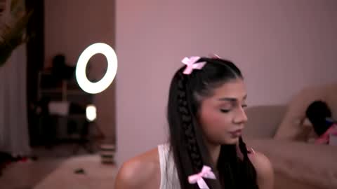 Snapshot of luvcaprice chatting on 23, 4, 2026 Caprice online show from 23, 4, 2026