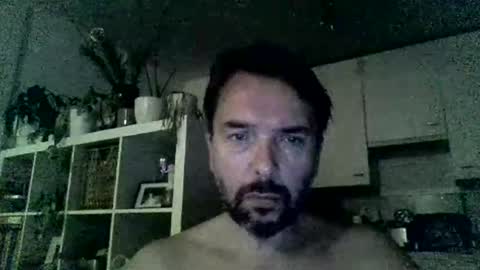 Snapshot of luvly chatting on 3, 11, 2025 Luvly online show from 3, 11, 2025