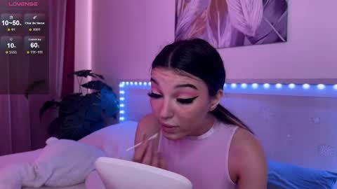 Snapshot of luvlyveronica chatting on 29, 6, 2026 Veronica online show from 29, 6, 2026