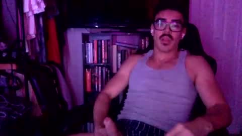 luvrboy77 online show from 8, 8, 2026
