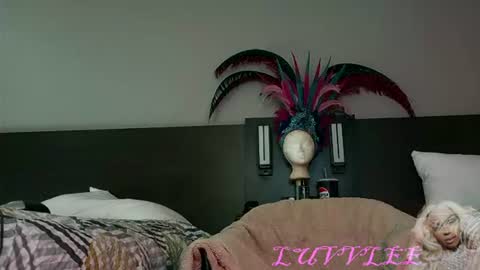 Snapshot of luvvlee chatting on 21, 6, 2026 luvvlee online show from 21, 6, 2026