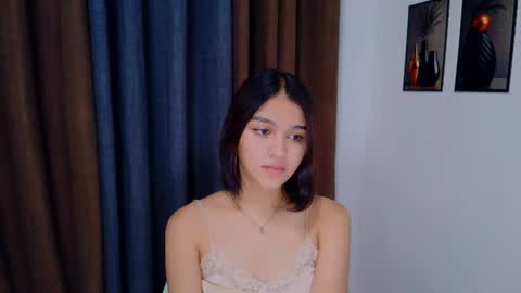 Snapshot of lux_white chatting on 24, 6, 2026 queen lux online show from 24, 6, 2026
