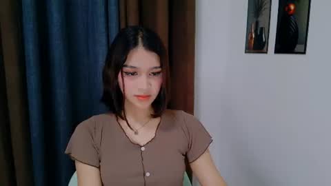 Snapshot of lux_white chatting on 12, 7, 2026 queen lux online show from 12, 7, 2026