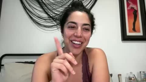 Snapshot of luxcher22 chatting on 10, 6, 2026 luxcher22 online show from 10, 6, 2026