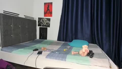 luxedollxoxoo online show from 3, 2, 2026