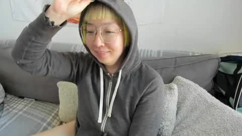 Snapshot of luxgray chatting on 5, 5, 2026 LuxGray online show from 5, 5, 2026