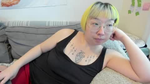 Snapshot of luxgray chatting on 9, 5, 2026 LuxGray online show from 9, 5, 2026
