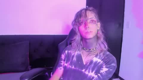 Snapshot of luxiel_ chatting on 15, 11, 2025 Luxiel 3 online show from 15, 11, 2025