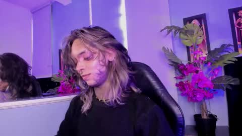 Snapshot of luxiel_ chatting on 2, 12, 2025 Luxiel 3 online show from 2, 12, 2025