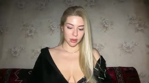 Snapshot of luxsonyastar chatting on 17, 1, 2026 LuxSonyaStar online show from 17, 1, 2026