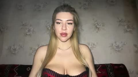 Snapshot of luxsonyastar chatting on 3, 2, 2026 LuxSonyaStar online show from 3, 2, 2026