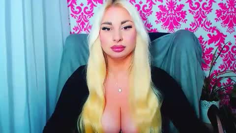 Luxuriaa online show from 18, 5, 2026