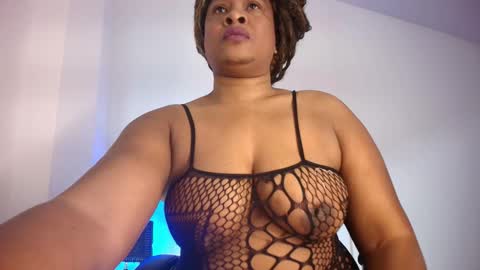 Snapshot of luxy_benet chatting on 27, 2, 2026 Big Benet online show from 27, 2, 2026