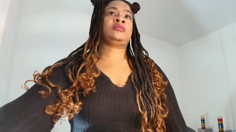 Snapshot of luxy_benet chatting on 2, 4, 2026 Big Benet online show from 2, 4, 2026