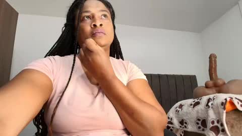 Snapshot of luxy_benet chatting on 26, 4, 2026 Big Benet online show from 26, 4, 2026