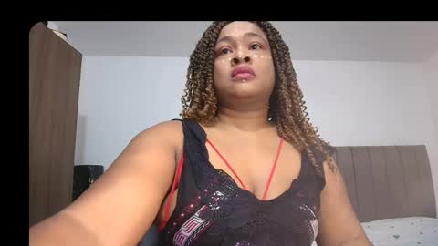 Snapshot of luxy_benet chatting on 3, 6, 2026 Big Benet online show from 3, 6, 2026