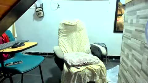 Snapshot of luzamandacastellanos chatting on 25, 6, 2026 ruby50 online show from 25, 6, 2026