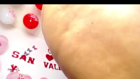 luzcastillo07 online show from 16, 2, 2025