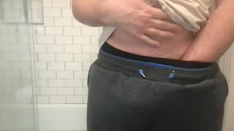 lvguynextdoor440656 online show from 17, 11, 2025