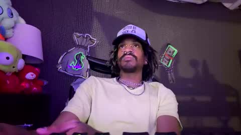 Snapshot of lxrdhxkvgemvsterjuice chatting on 27, 5, 2026 lxrdhxkvgemvsterjuice online show from 27, 5, 2026