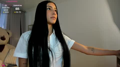 Snapshot of lya_brown chatting on 14, 5, 2026 lya_brown online show from 14, 5, 2026