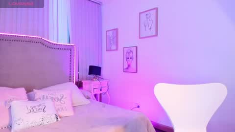Snapshot of lya_brown chatting on 7, 7, 2026 lya_brown online show from 7, 7, 2026