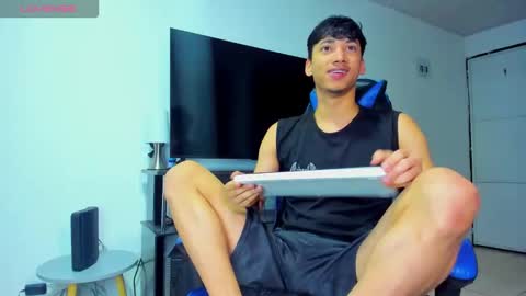 Snapshot of lyam_russo chatting on 8, 5, 2026 Lyam online show from 8, 5, 2026