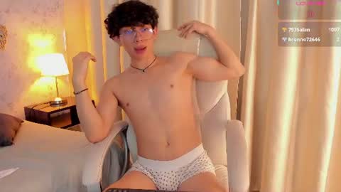 Snapshot of lyan_twink chatting on 12, 6, 2026 Lyan online show from 12, 6, 2026