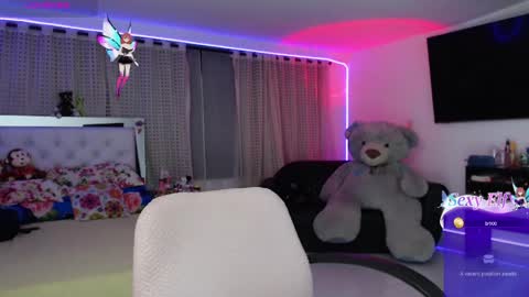 Lyann  online show from 15, 5, 2026