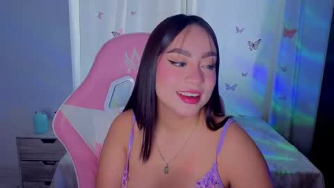 Snapshot of lyavalmont chatting on 5, 5, 2026 lyavalmont online show from 5, 5, 2026