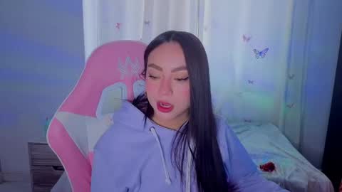 Snapshot of lyavalmont chatting on 8, 5, 2026 lyavalmont online show from 8, 5, 2026