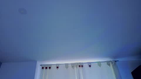 Snapshot of lyavalmont chatting on 2, 6, 2026 lyavalmont online show from 2, 6, 2026