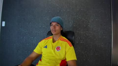 Snapshot of lycan_mushu chatting on 4, 7, 2026 Lycan online show from 4, 7, 2026