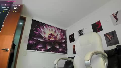  Lycoris  online show from 10, 11, 2025