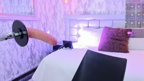Snapshot of lyen_rae_ chatting on 30, 5, 2026 Lyen Rae online show from 30, 5, 2026
