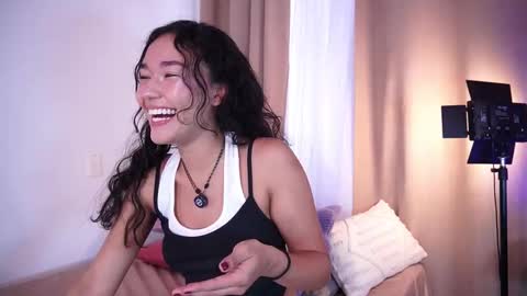 Lyhana Lee online show from 29, 3, 2026