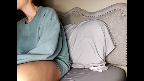 Snapshot of lylajades chatting on 2, 12, 2024 Olivia online show from 2, 12, 2024