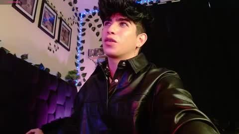 Lyle Bennett Freelance Model online show from 6, 3, 2025