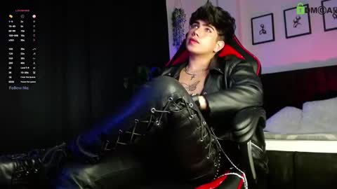 Snapshot of lylebennett_ chatting on 7, 3, 2026 Lyle Bennett Freelance Model online show from 7, 3, 2026