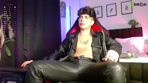 Snapshot of lylebennett_ chatting on 12, 3, 2026 Lyle Bennett Freelance Model online show from 12, 3, 2026