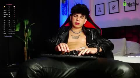 Snapshot of lylebennett_ chatting on 18, 3, 2026 Lyle Bennett Freelance Model online show from 18, 3, 2026