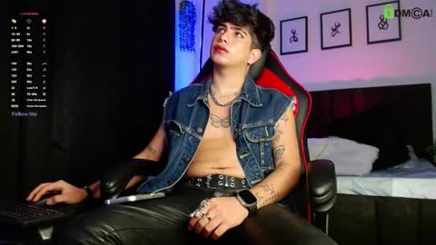 Snapshot of lylebennett_ chatting on 20, 3, 2026 Lyle Bennett Freelance Model online show from 20, 3, 2026