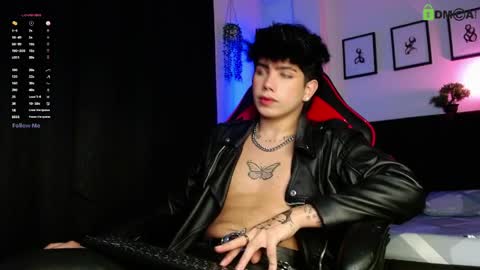 Snapshot of lylebennett_ chatting on 27, 3, 2026 Lyle Bennett Freelance Model online show from 27, 3, 2026