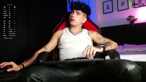 Snapshot of lylebennett_ chatting on 6, 4, 2026 Lyle Bennett Freelance Model online show from 6, 4, 2026