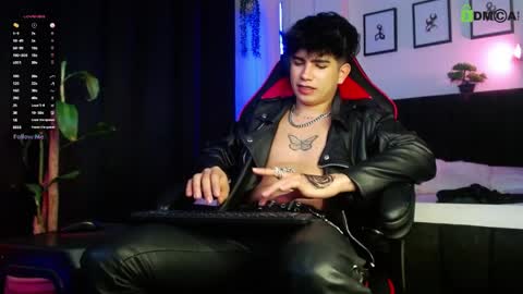 Snapshot of lylebennett_ chatting on 9, 4, 2026 Lyle Bennett Freelance Model online show from 9, 4, 2026